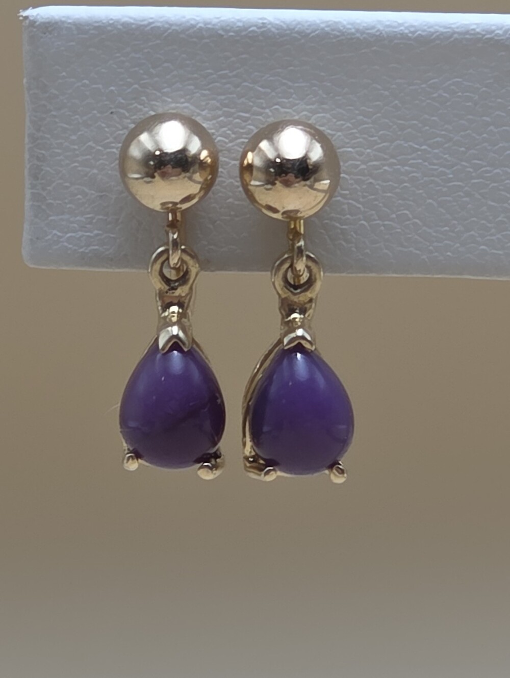 Vintage 14k Yellow Gold Purple Sugilite Dangle Screw Back Earrings 2.3g